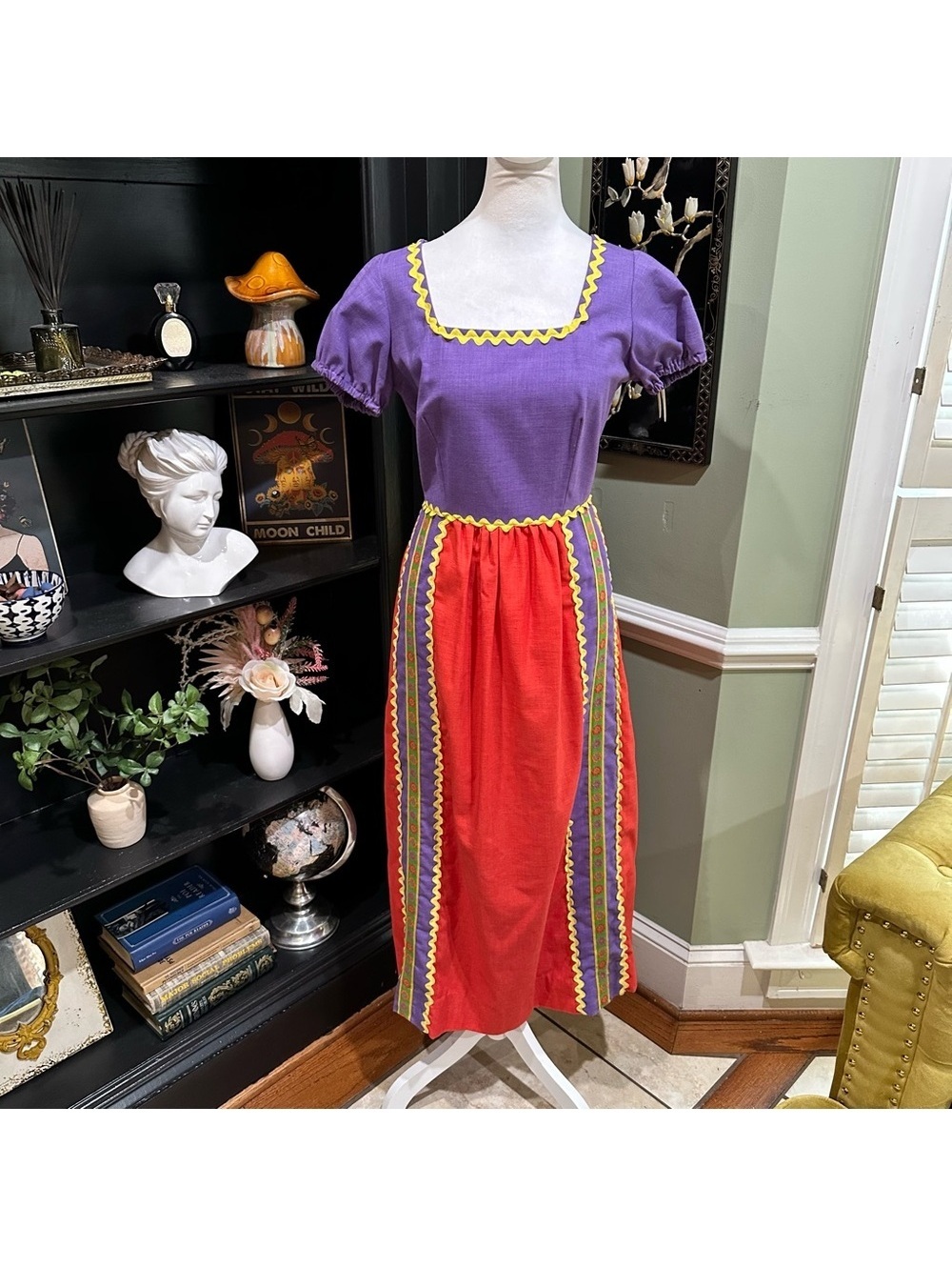 Vintage Puff Sleeve Colorblock Dress – Red & Purple – Midi Length